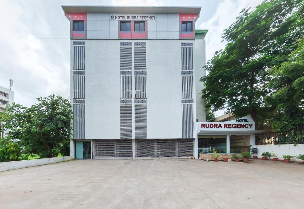 Hotel Rudra Regency Ahmedabad Exterior photo